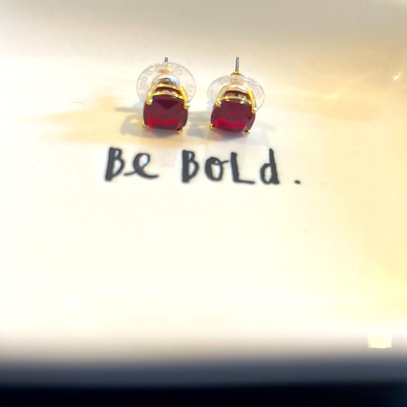 Stella & Dot Red Jewelled Studs - Picture 2 of 2